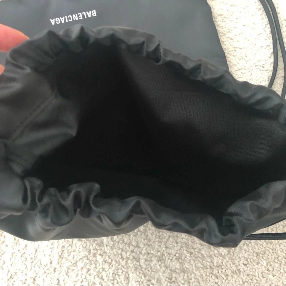 Balenciaga BB logo embroidered water repellent drawing bag